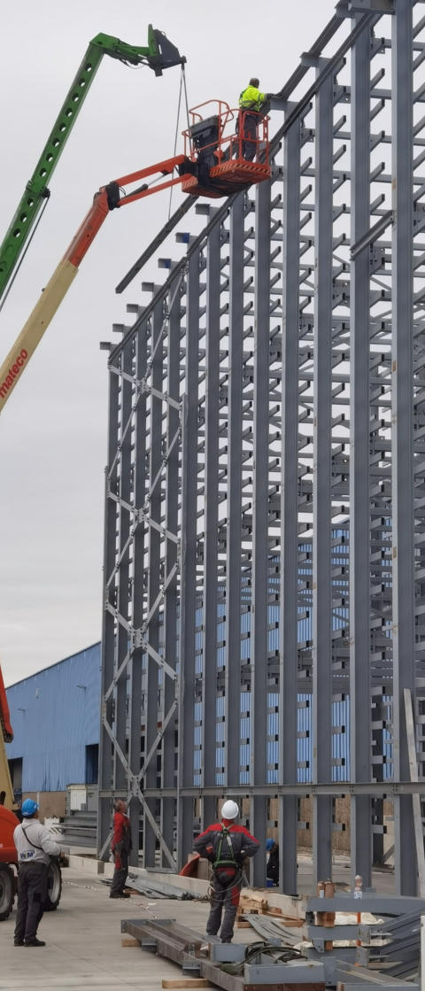 Izdelave in montaže kovinskih konstrukcij po naročilu